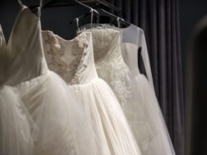 Personalized Wedding Gifts: Thoughtful Keepsakes for a Memorable Celebration