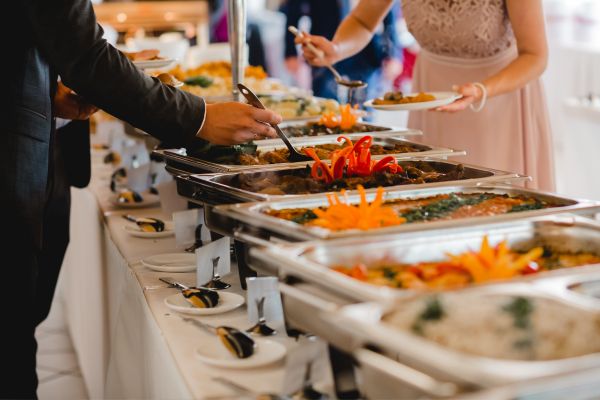 dessert table ideas for modern weddings
