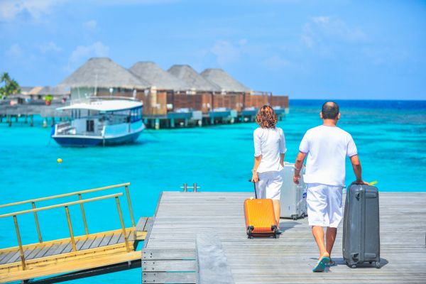 honeymoon planning mistakes to avoid