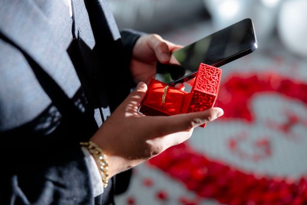 hiring a proposal photographer